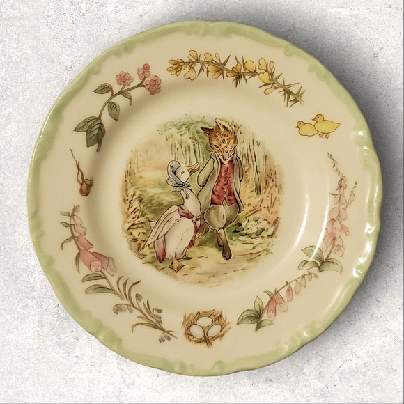 Wedgwood Peter Rabbit 3 Piece Set - Picture 4 of 7